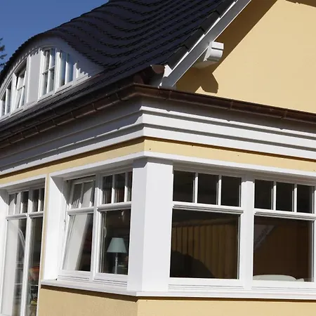 Haus Berlin, Grosszuegig Ausgestattete Doppelhaushaelfte Fuer 5 Personen In Hébergement de vacances Zingst