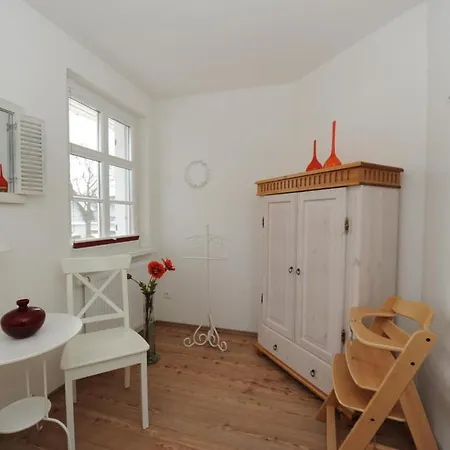 Haus Berlin, Grosszuegig Ausgestattete Doppelhaushaelfte Fuer 5 Personen In