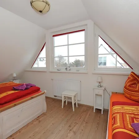 Haus Berlin, Grosszuegig Ausgestattete Doppelhaushaelfte Fuer 5 Personen In * Zingst