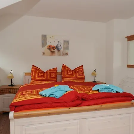 Haus Berlin, Grosszuegig Ausgestattete Doppelhaushaelfte Fuer 5 Personen In *